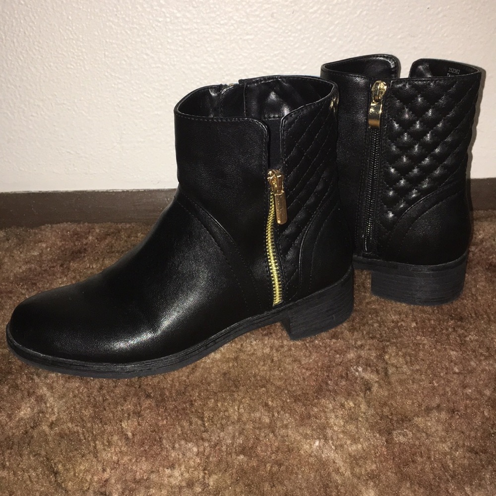 Black boots